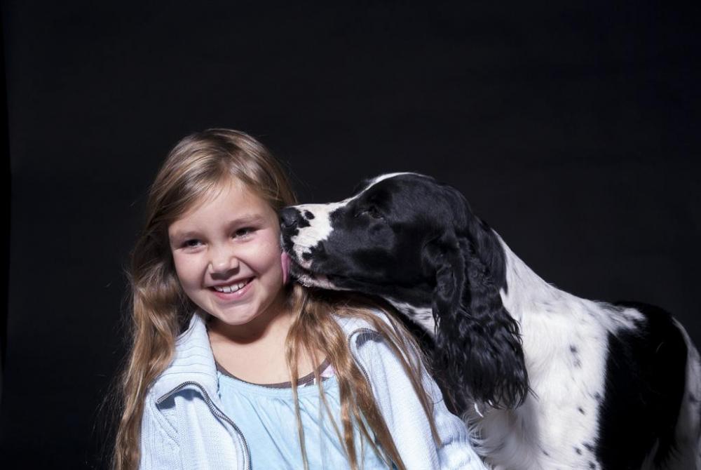 Barn och hund i studio_015.jpg